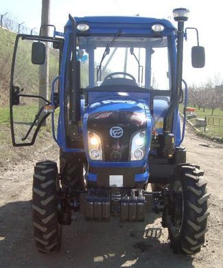 Трактор Dong Feng 504 DHLC (50 л. с.; ГУР; 4х4)
