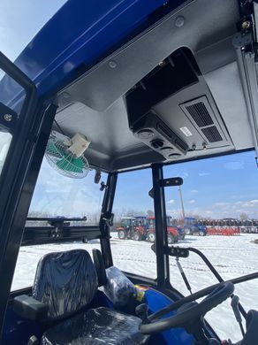 Трактор ДТЗ 5404К (40л.з.; 4х4; ГУР; кабіна з опаленням)