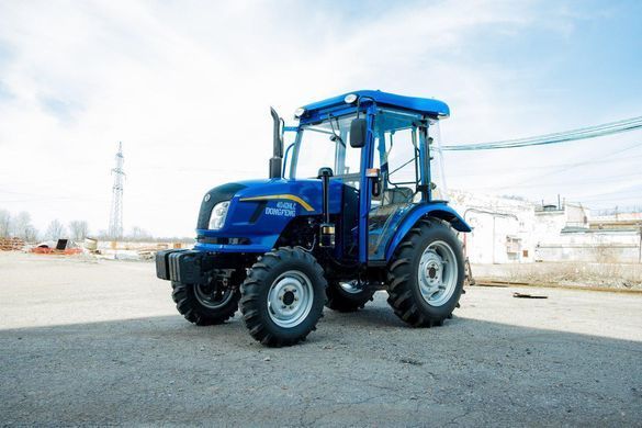 Трактор DongFeng 404DHLC (40 к. с.; 4х4; ГУР; кабіна з опаленням)