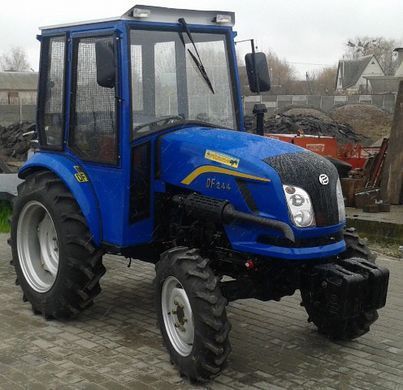 Трактор DongFeng 244DHXC (24 к. с.; 4х4; ГУР; кабіна з опаленням)